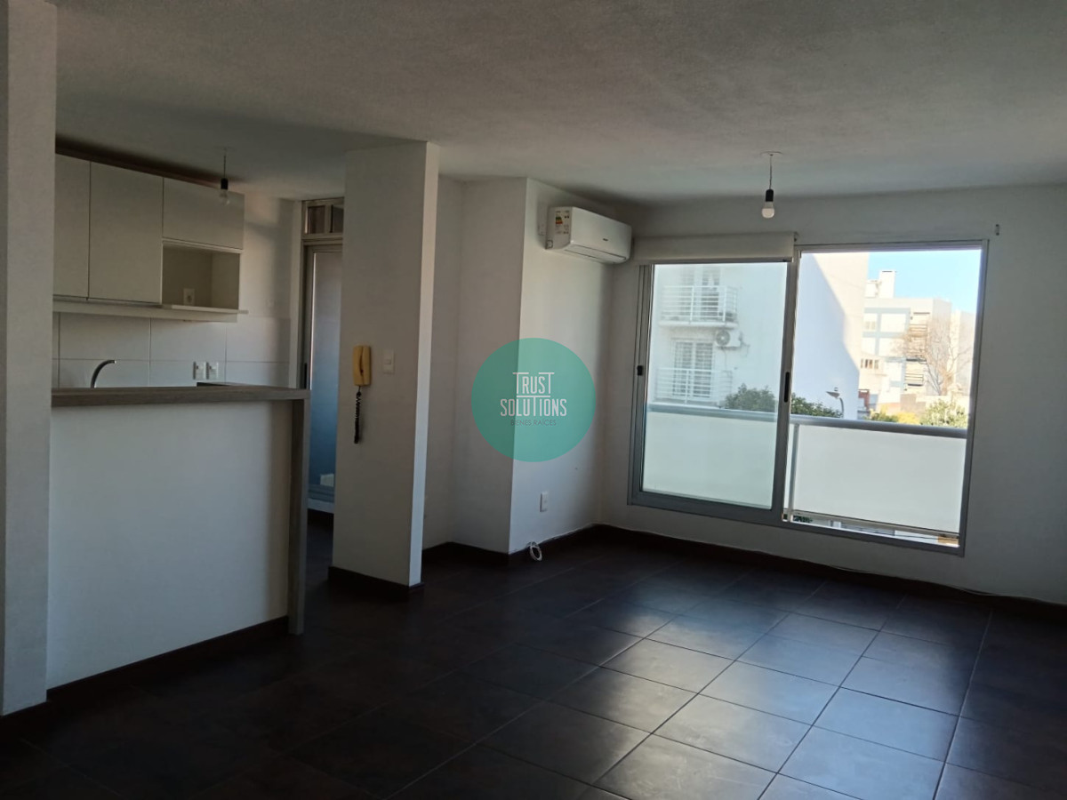 Apartamento ID.1695 - Alquiler Ap. 2 dormitorios con garage cerca de la Uni. Catolica 