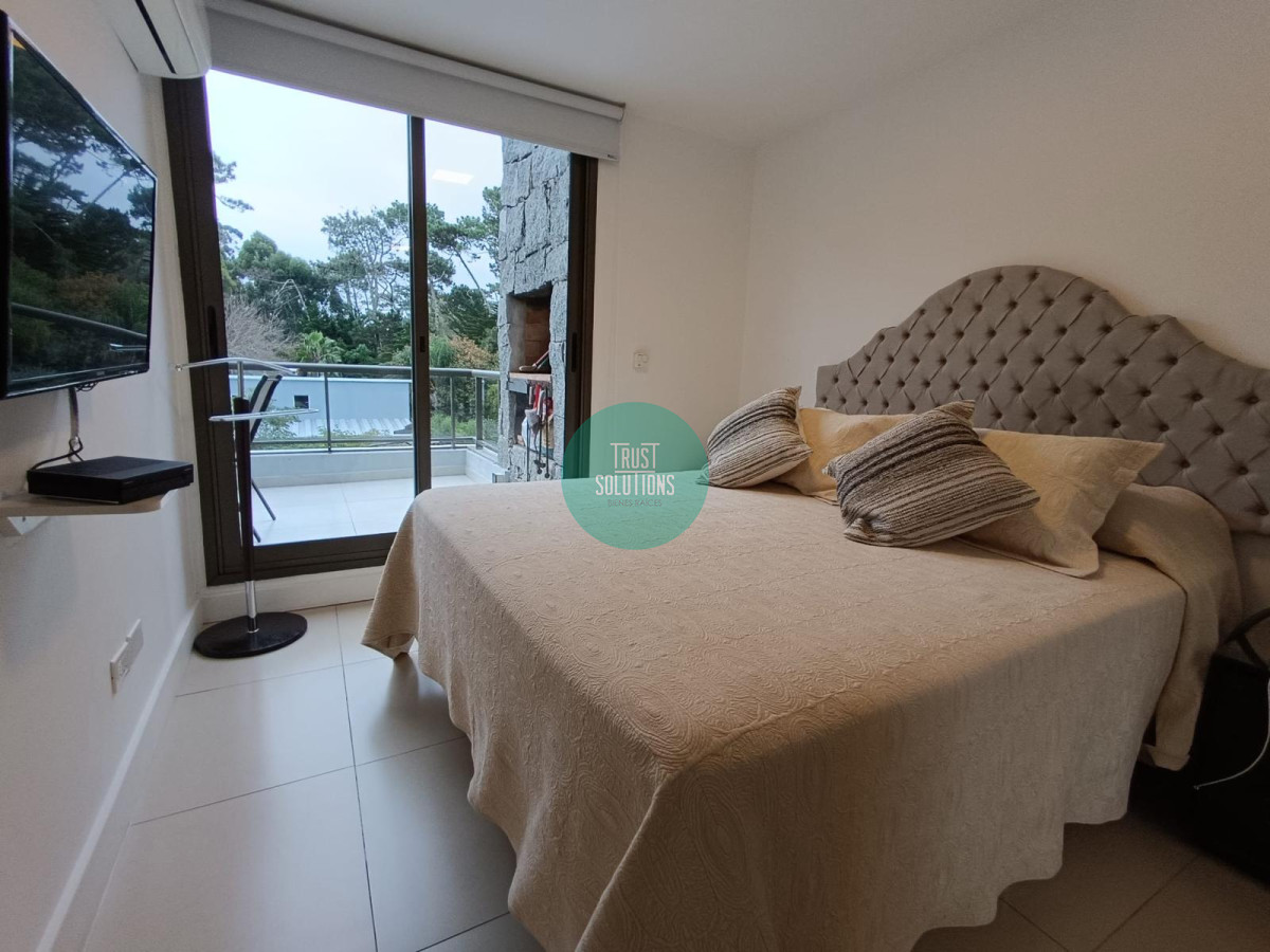 Apartamento ID.1301 - Venta Apto 2D Brava Punta con Amenities y Terraza con parrillero 