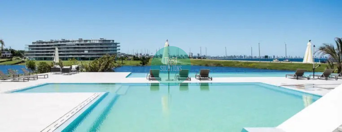 Apartamento ID.1160 - Venta Ap.Punta 3 Suites y Dep   Ed.Poseidón Laguna  OPORTUNIDAD!!!!!