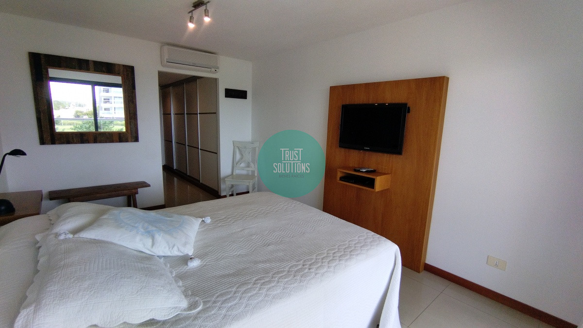 Apartamento ID.468 - Venta Apto Rincón del indio Punta 3D Piscina Tza con Parrillero
