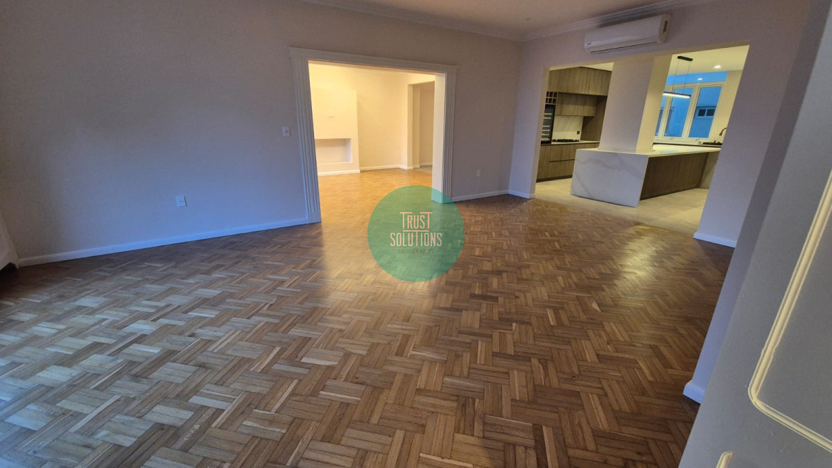 Apartamento ID.1611 - ESTUPENDO APARTAMENTO EN ALQUILER SOBRE PLAZA GOMESORO