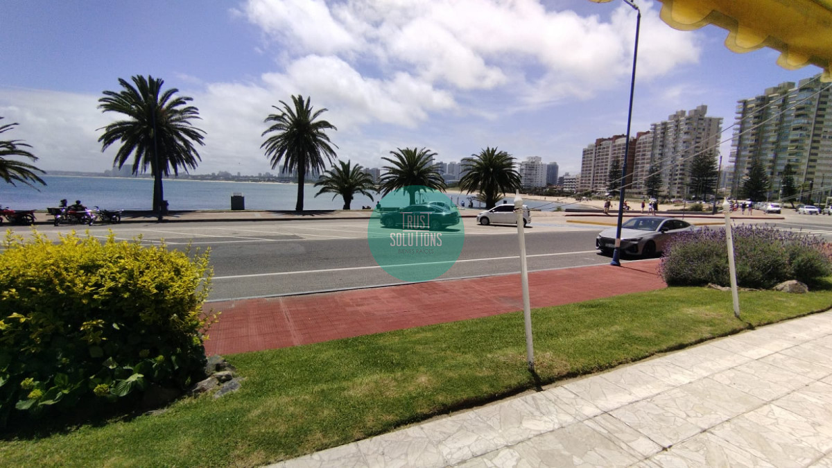 Apartamento ID.1415 - Venta Apto Puerto Punta 3D y dep de serv frente al mar