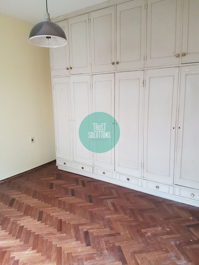 Apartamento ID.372 - Venta Apartamento Tres Cruces 2 Dormitorios lavadero y Patio  