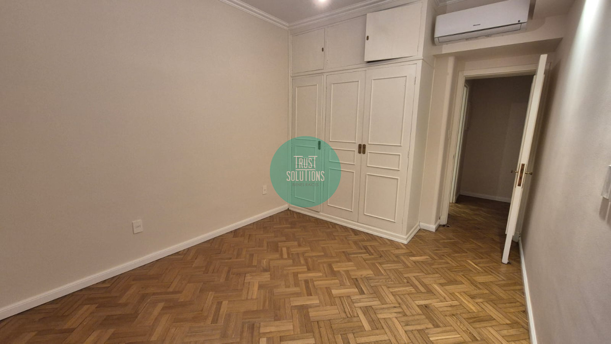 Apartamento ID.1611 - ESTUPENDO APARTAMENTO EN ALQUILER SOBRE PLAZA GOMESORO