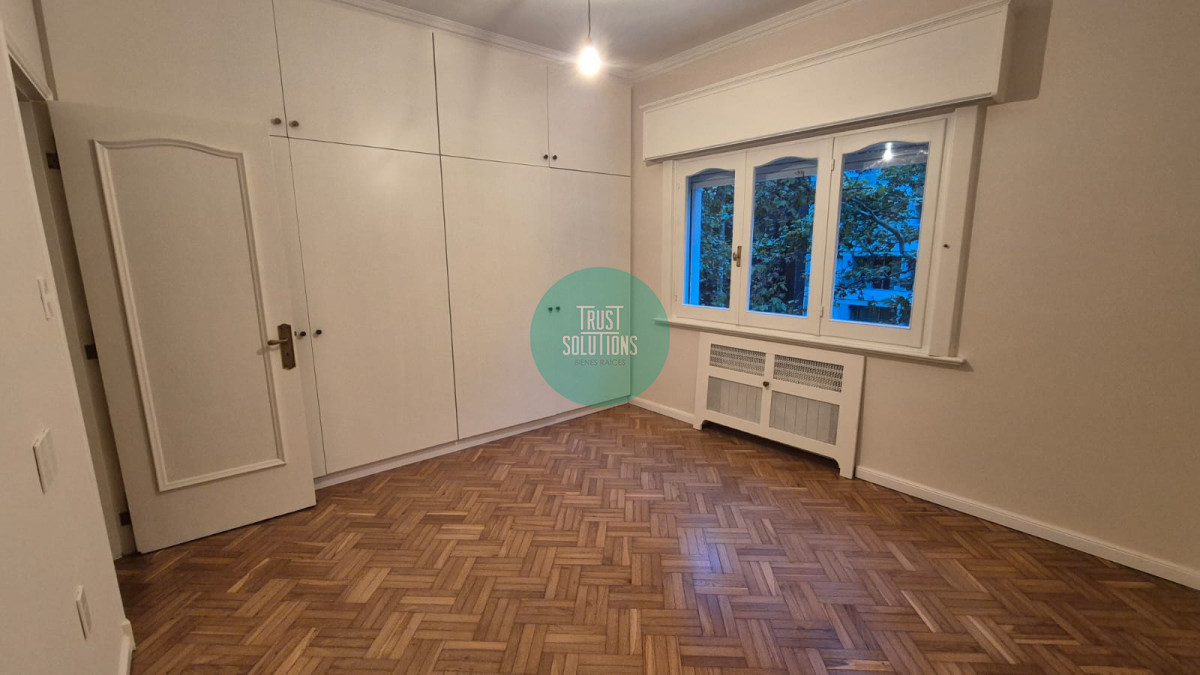 Apartamento ID.1611 - ESTUPENDO APARTAMENTO EN ALQUILER SOBRE PLAZA GOMESORO