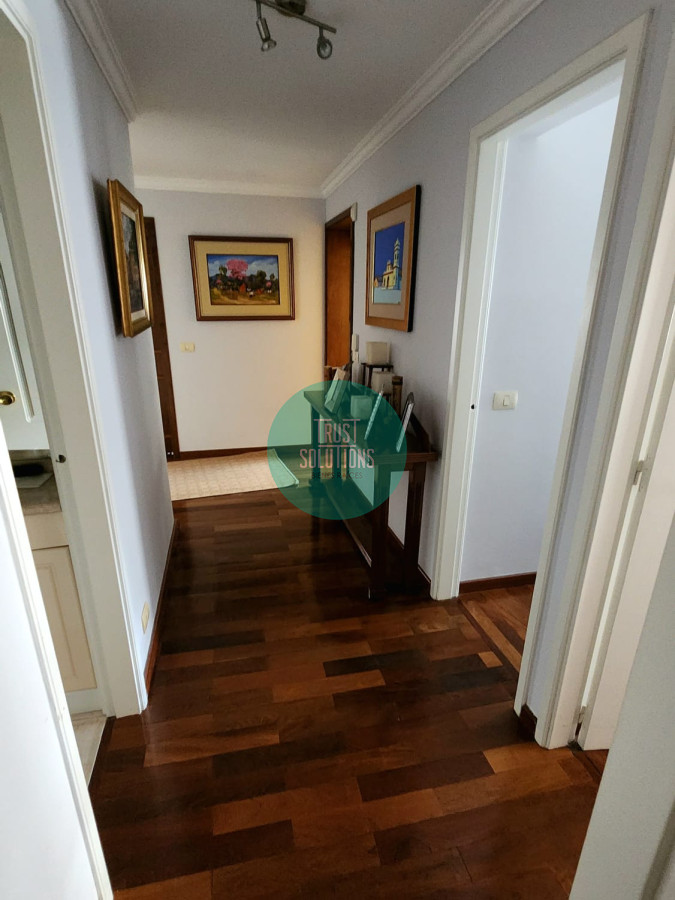Apartamento ID.1457 - VENTA DE HERMOSA, SÓLIDA Y LUMINOSA PLANTA A METROS DE LA RAMBLA DE MALVÍN