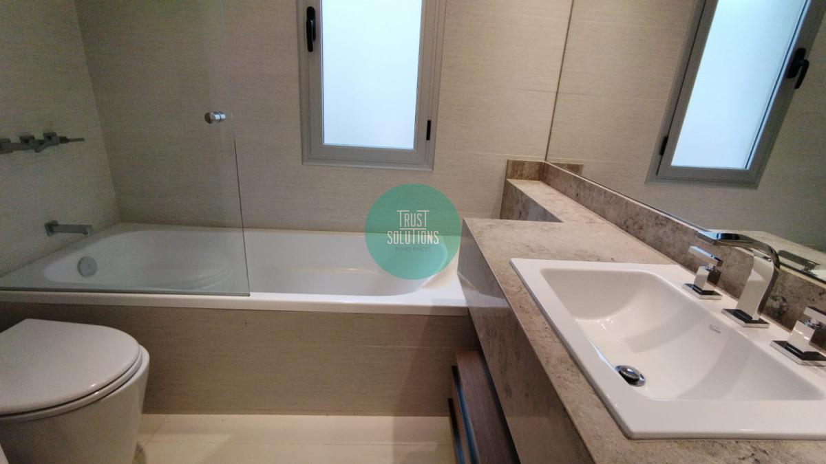 Apartamento ID.620 - Venta y Alquiler Anual Apto 3 Suites y dep serv Puerto Punta nuevo con Piscina propia y Amenities 