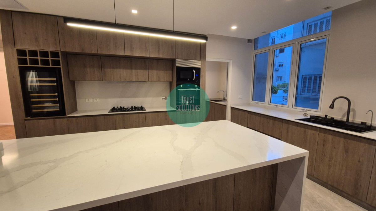 Apartamento ID.1611 - ESTUPENDO APARTAMENTO EN ALQUILER SOBRE PLAZA GOMESORO