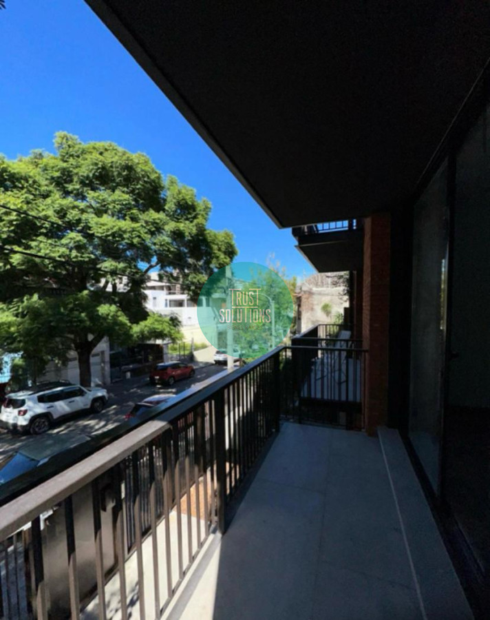 Apartamento ID.1178 - Venta o Alquiler duplex Punta Carretas 2D Frente opción garage Terraza