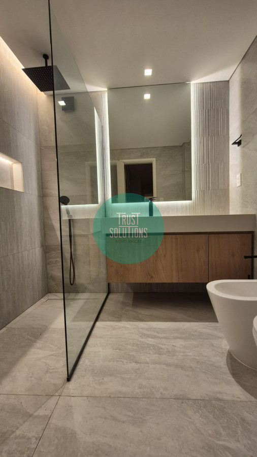 Apartamento ID.1611 - ESTUPENDO APARTAMENTO EN ALQUILER SOBRE PLAZA GOMESORO