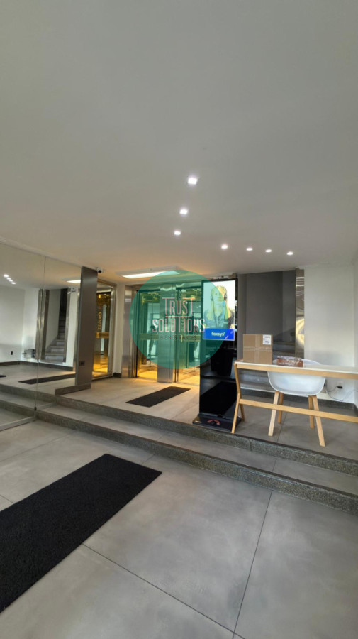 Apartamento ID.1868 - Venta apartamento sobre Av. Brasil con gran living, 2 dormitorios, 3 baños y buen garage 