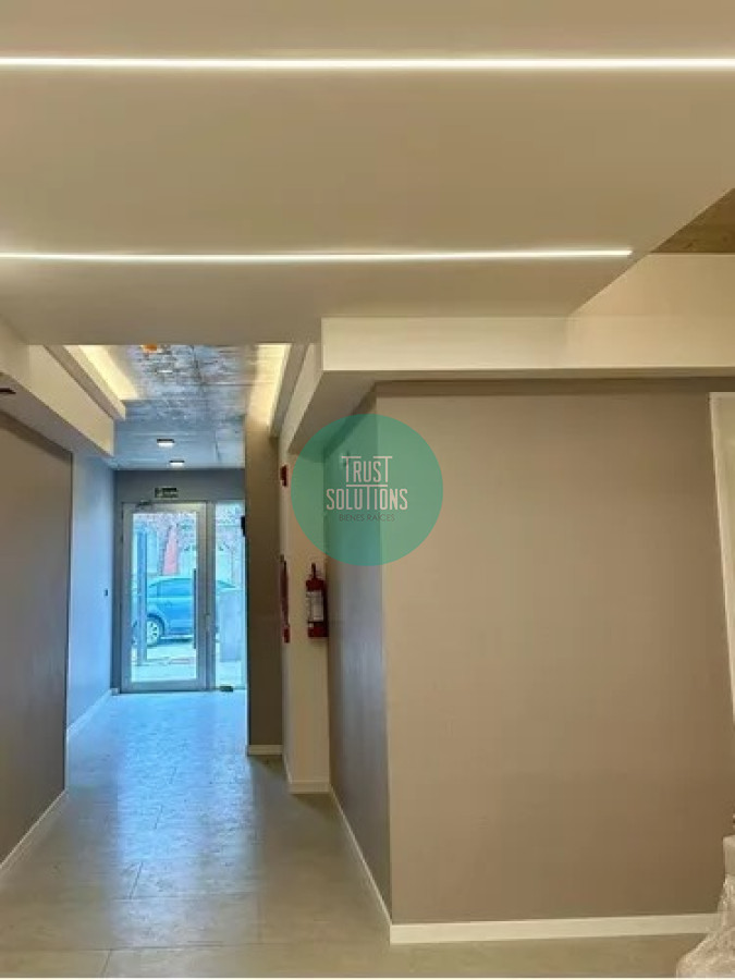 Apartamento ID.146 - Venta Ap.Pocitos Nuevo 1D con Garaje  Ed.Garden Plaza con renta 
