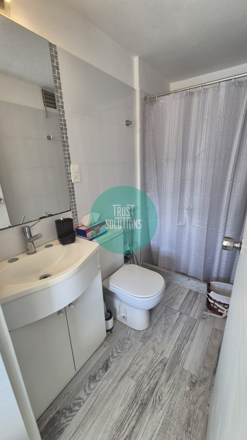 Apartamento ID.1674 - HERMOSO Y CALIDO APARTAMENTO RECICLADO Y EQUIPADO EN ALQUILER EN POCITOS