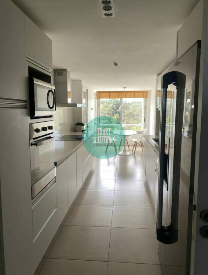 Apartamento ID.1164 - Venta Penthouse 4 suites Dep Serv Mansa Punta con Amenities 