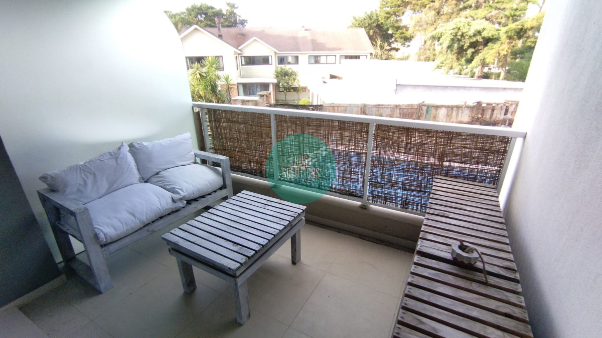 Apartamento ID.1635 - Venta y Alquiler Anual Apto 1D Aidy Grill Punta con Piscina climatizada y Barbacoa 