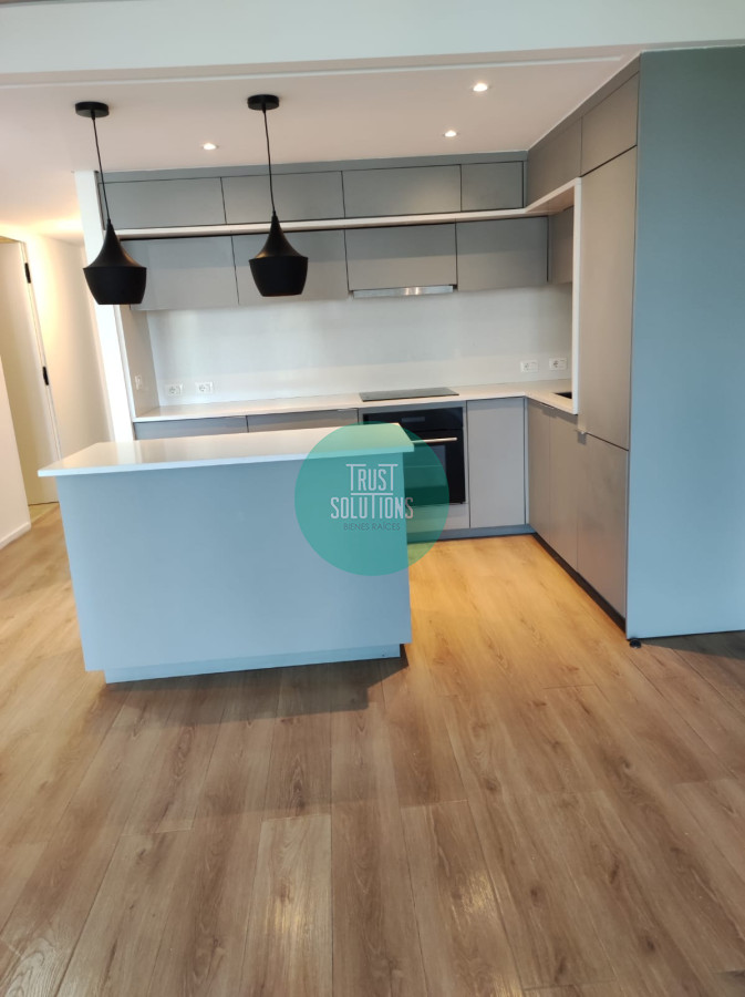 Apartamento ID.931 - Alquiler Centro 3 dormitorios Ed.Alma Duc a pasos de la rambla 