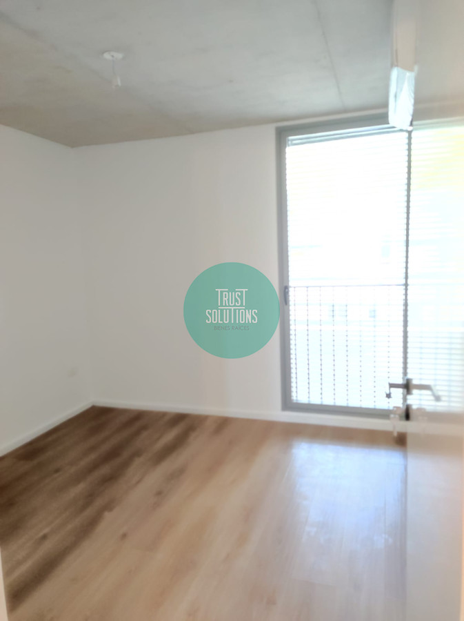 Apartamento ID.931 - Alquiler Centro 3 dormitorios Ed.Alma Duc a pasos de la rambla 