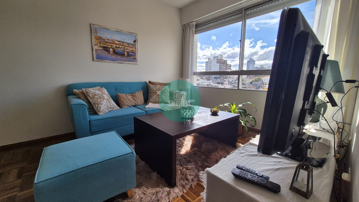 Apartamento ID.1674 - HERMOSO Y CALIDO APARTAMENTO RECICLADO Y EQUIPADO EN ALQUILER EN POCITOS