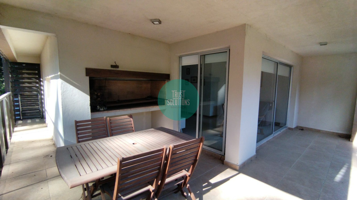 Apartamento ID.350 - Venta y Alquiler Anual Apto 2D Brava Punta con Parrillero propio y Amenities 