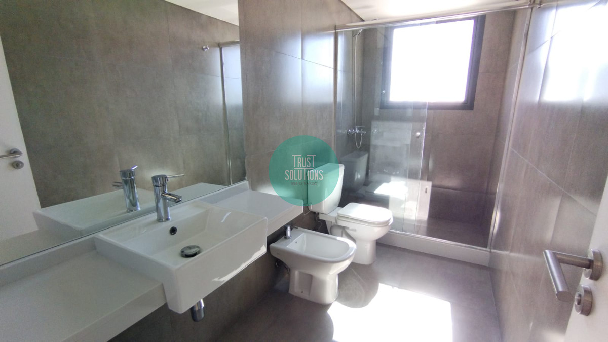 Apartamento ID.1129 - Venta Penthouse 2D a estrenar Brava Punta con Amenities 