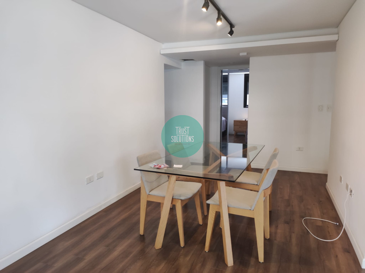 Apartamento ID.837 - ALQUILER Ap. Barrio Sur 4 DORMITORIOS A PASOS DE LA RAMBLA EDIF. ALMA SUR