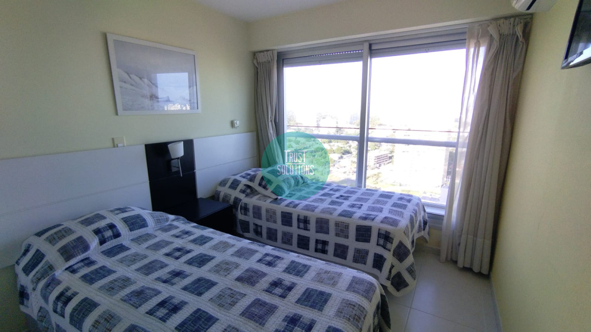 Apartamento ID.1465 - Venta y Alquiler Anual Exclusivo Apto 2D Mansa Punta con Amenities y vista espectacular 