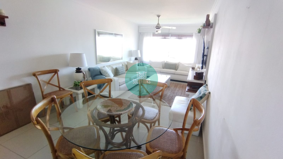Apartamento ID.1790 - Venta Apto 3D Península Punta frente a playa Mansa 