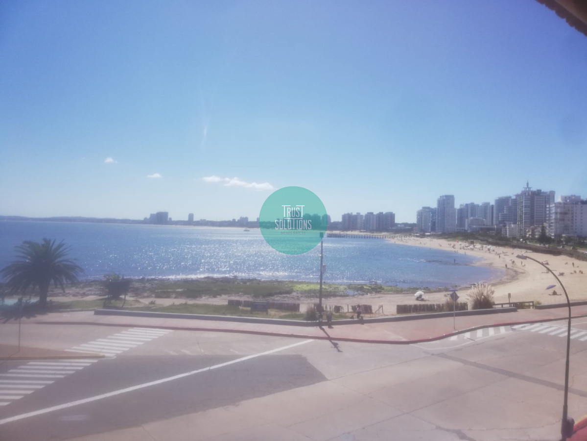 Apartamento ID.1579 - Venta Apto 2D Península Punta frente al mar con espectacular vista 