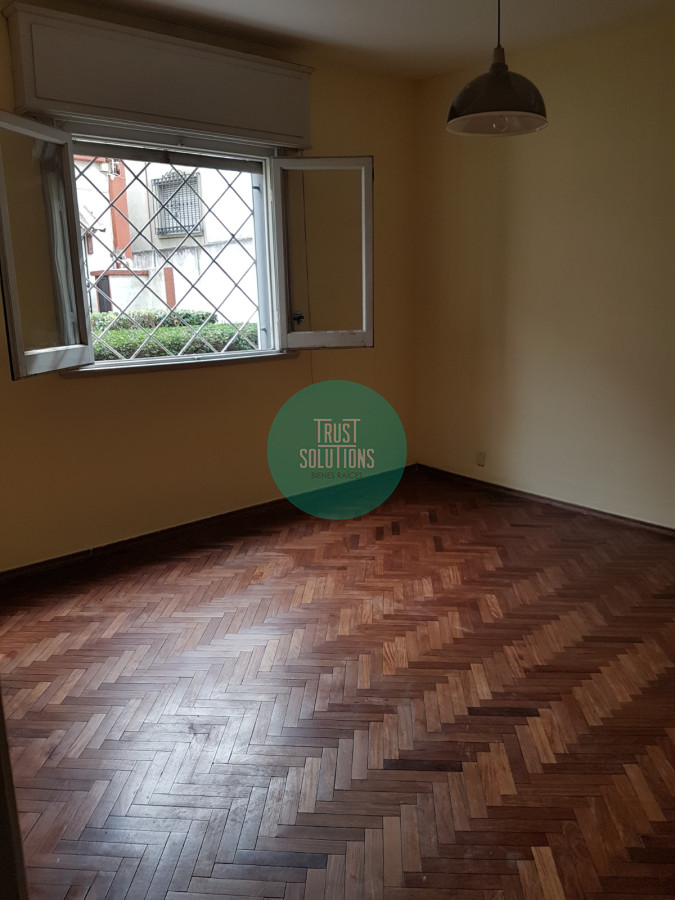 Apartamento ID.372 - Venta Apartamento Tres Cruces 2 Dormitorios lavadero y Patio  