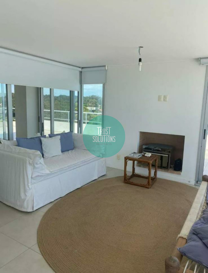 Apartamento ID.1164 - Venta Penthouse 4 suites Dep Serv Mansa Punta con Amenities 