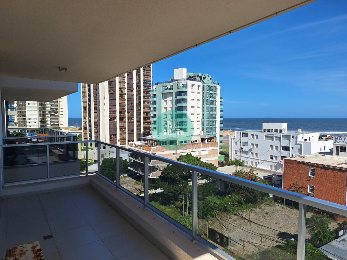 Apartamento ID.1113 - Venta y Alquiler Anual Apto 2D Brava Punta con Amenities 