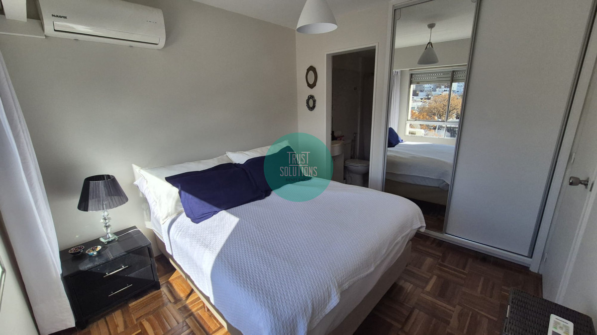 Apartamento ID.1674 - HERMOSO Y CALIDO APARTAMENTO RECICLADO Y EQUIPADO EN ALQUILER EN POCITOS