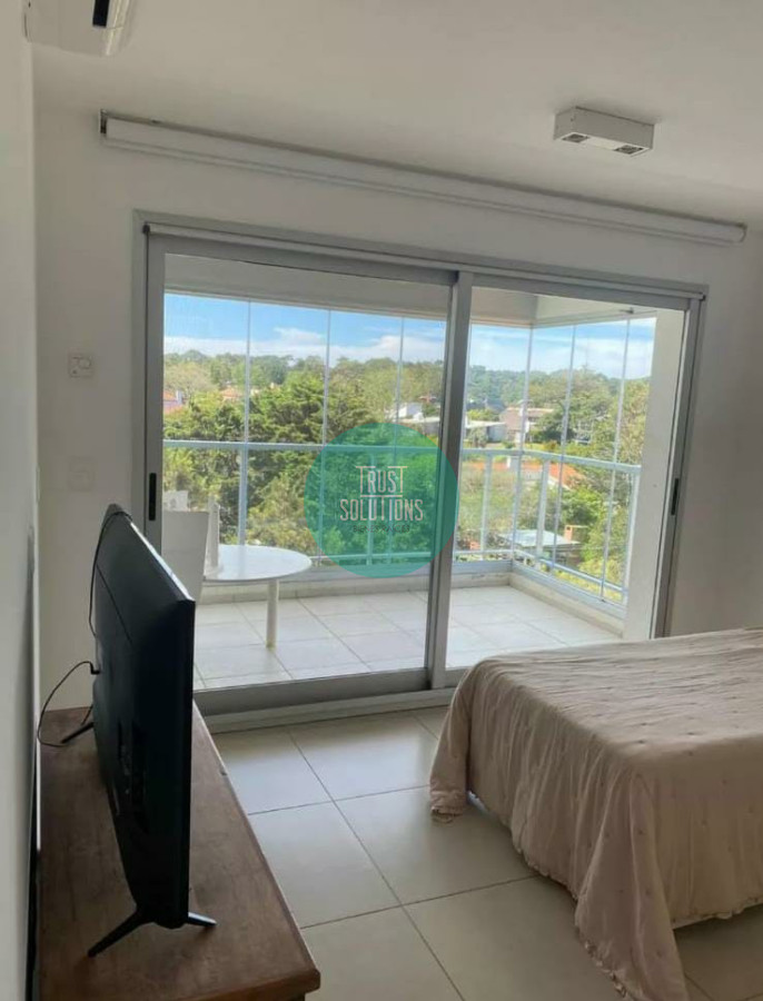 Apartamento ID.1164 - Venta Penthouse 4 suites Dep Serv Mansa Punta con Amenities 