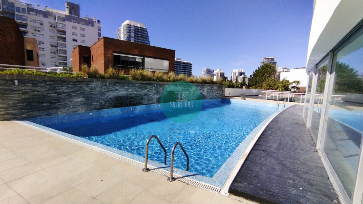 Apartamento ID.1465 - Venta y Alquiler Anual Exclusivo Apto 2D Mansa Punta con Amenities y vista espectacular 