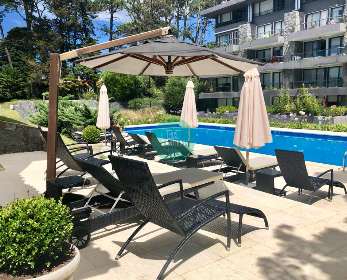 Apartamento ID.458 - Venta Apto Brava Punta 2D Tza con Parrillero y Amenities 