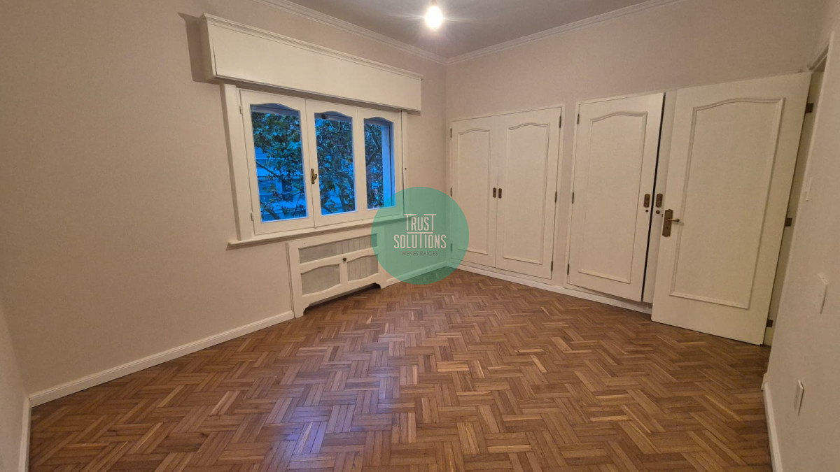 Apartamento ID.1611 - ESTUPENDO APARTAMENTO EN ALQUILER SOBRE PLAZA GOMESORO