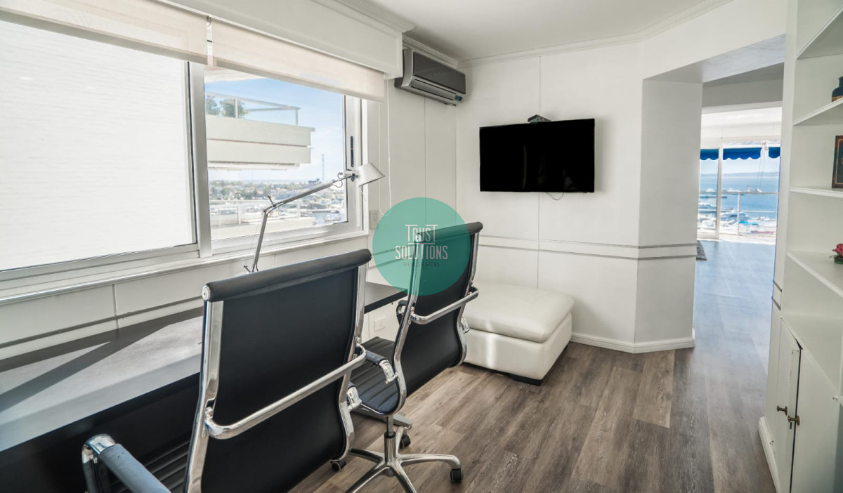 Apartamento ID.475 - Venta y Alquiler Anual Apto 6D Península Punta con espectacular vista al Puerto 