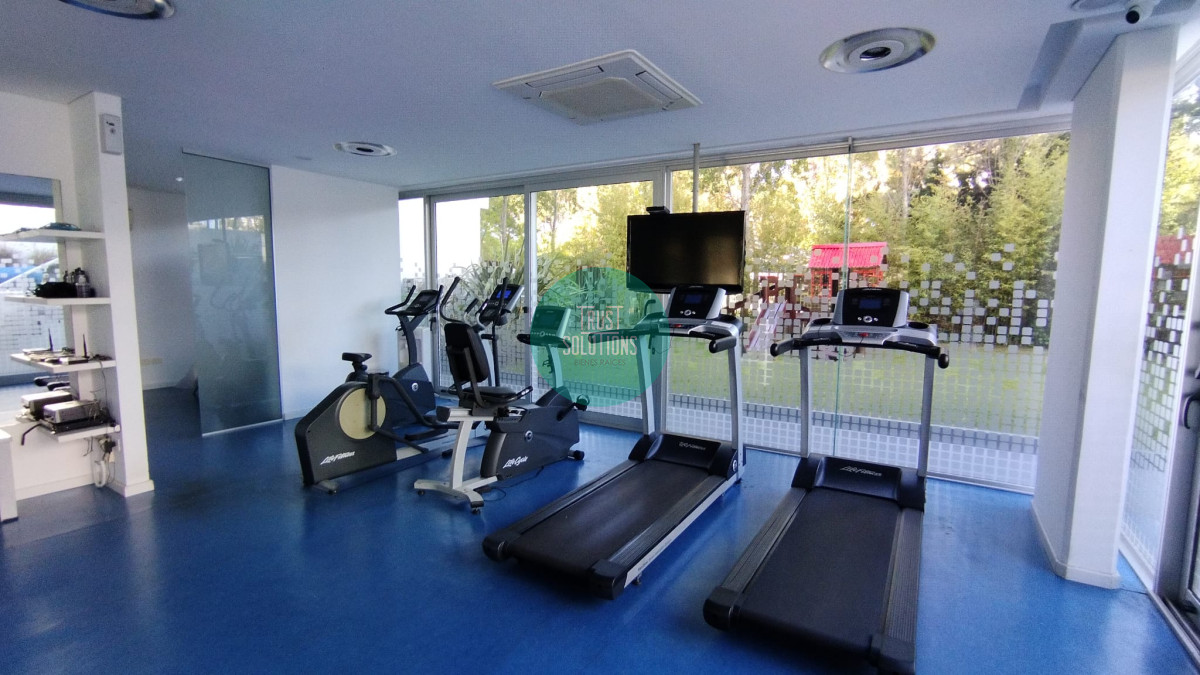 Apartamento ID.436 - Alquiler Anual Apto 2D Brava Punta con Amenities 