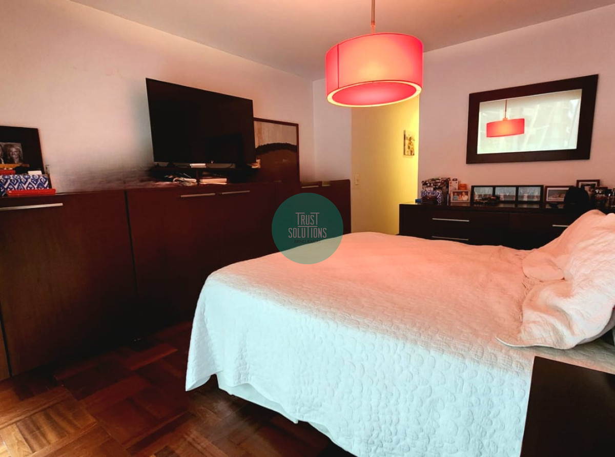 Apartamento ID.1432 - VENTA DE HERMOSO DEPARTAMENTO CON JARDÍN EN EL CORAZÓN DE POCITOS