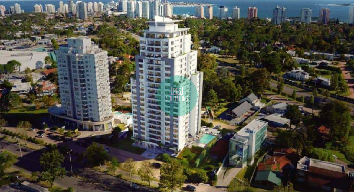 Apartamento ID.548 - Venta Apto 2D Mansa Punta con Amenities Piso alto en pozo 