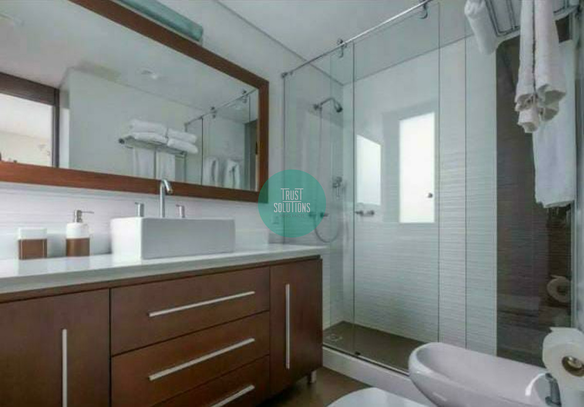 Apartamento ID.621 - Venta Exclusivo Penthouse frente al Puerto Punta 3 Suites Dep Serv Piscina y Parrillero 