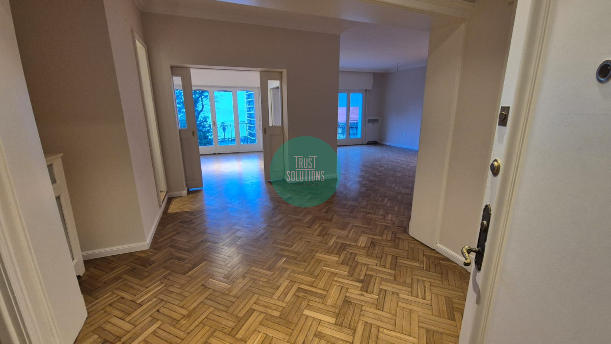 Apartamento ID.1611 - ESTUPENDO APARTAMENTO EN ALQUILER SOBRE PLAZA GOMESORO
