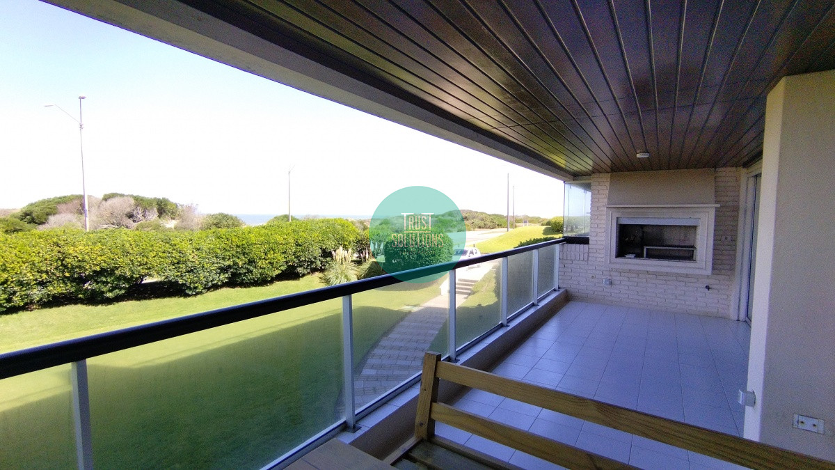 Apartamento ID.450 - Venta Apto Brava Punta 4D dep serv Amenities