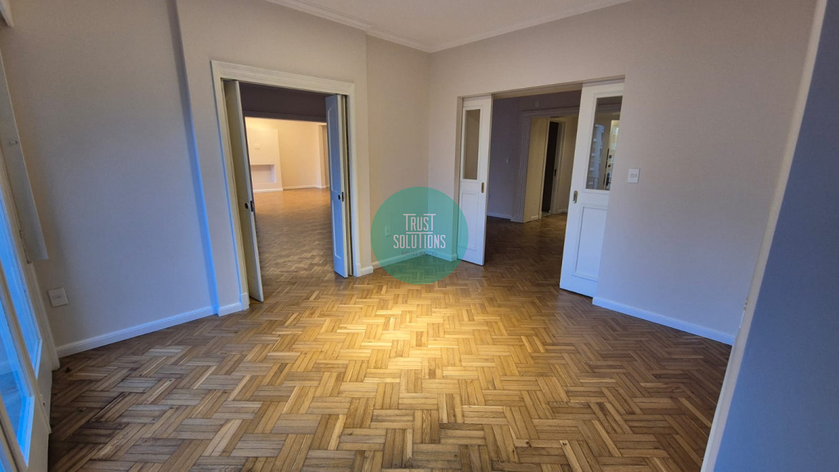 Apartamento ID.1611 - ESTUPENDO APARTAMENTO EN ALQUILER SOBRE PLAZA GOMESORO