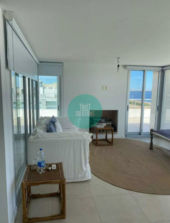 Apartamento ID.1164 - Venta Penthouse 4 suites Dep Serv Mansa Punta con Amenities 
