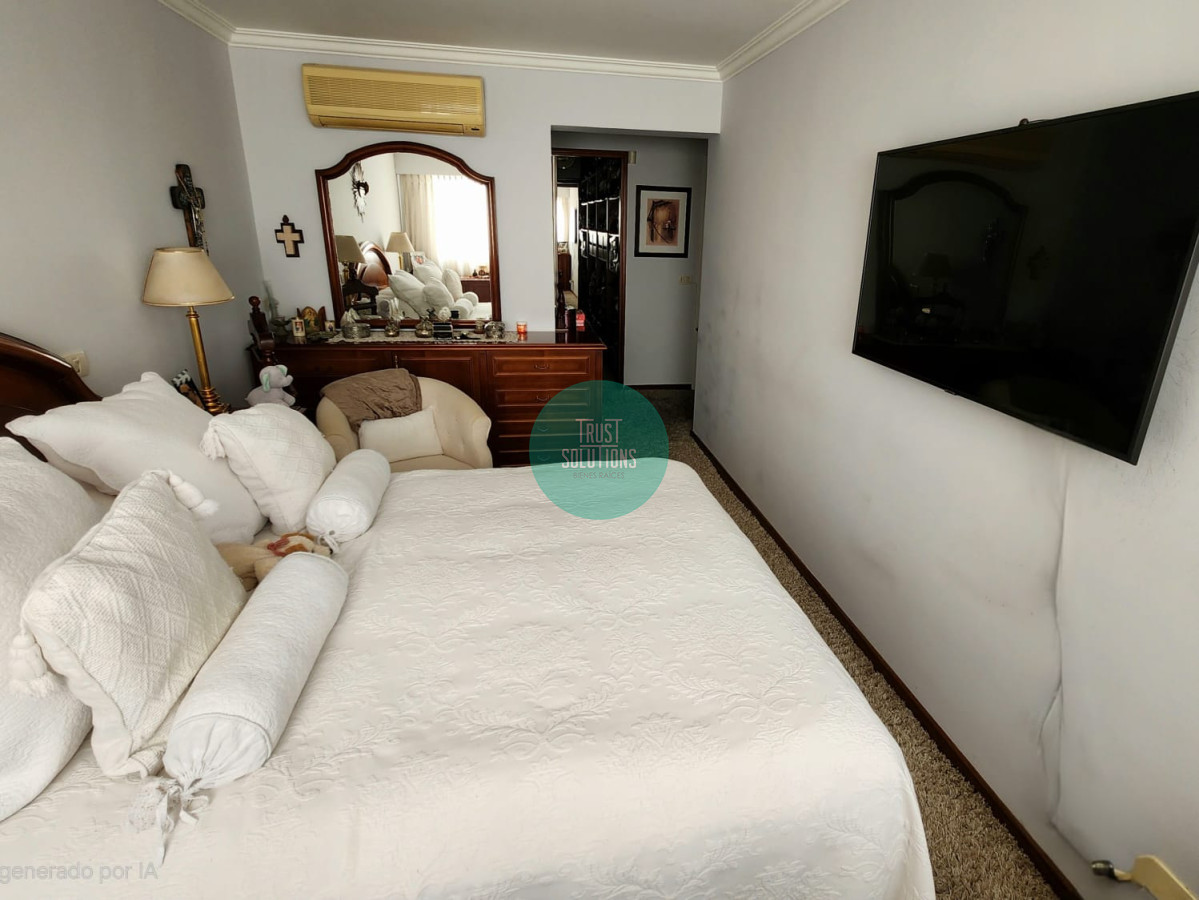 Apartamento ID.1457 - VENTA DE HERMOSA, SÓLIDA Y LUMINOSA PLANTA A METROS DE LA RAMBLA DE MALVÍN