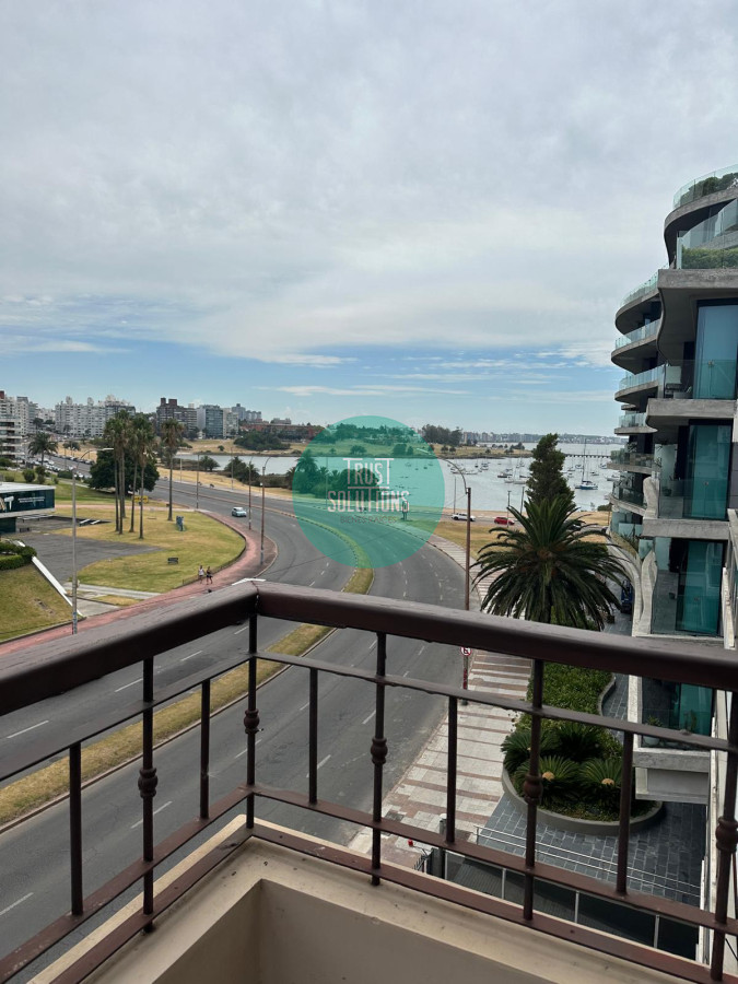 Apartamento ID.1505 - DIVINO DEPARTAMENTO EN VENTA Y ALQUILER SOBRE LA RAMBLA DEL PUERTO DE BUCEO