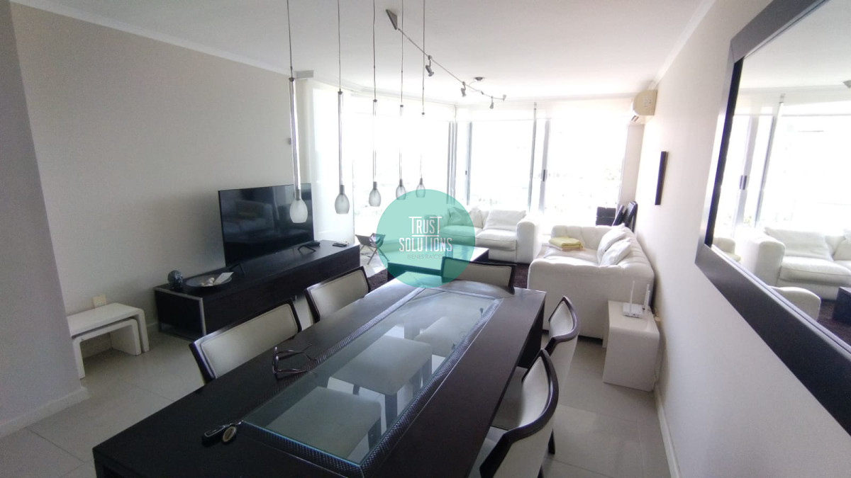 Apartamento ID.1111 - Alquiler Anual Apto 3D Brava Punta con Amenities 