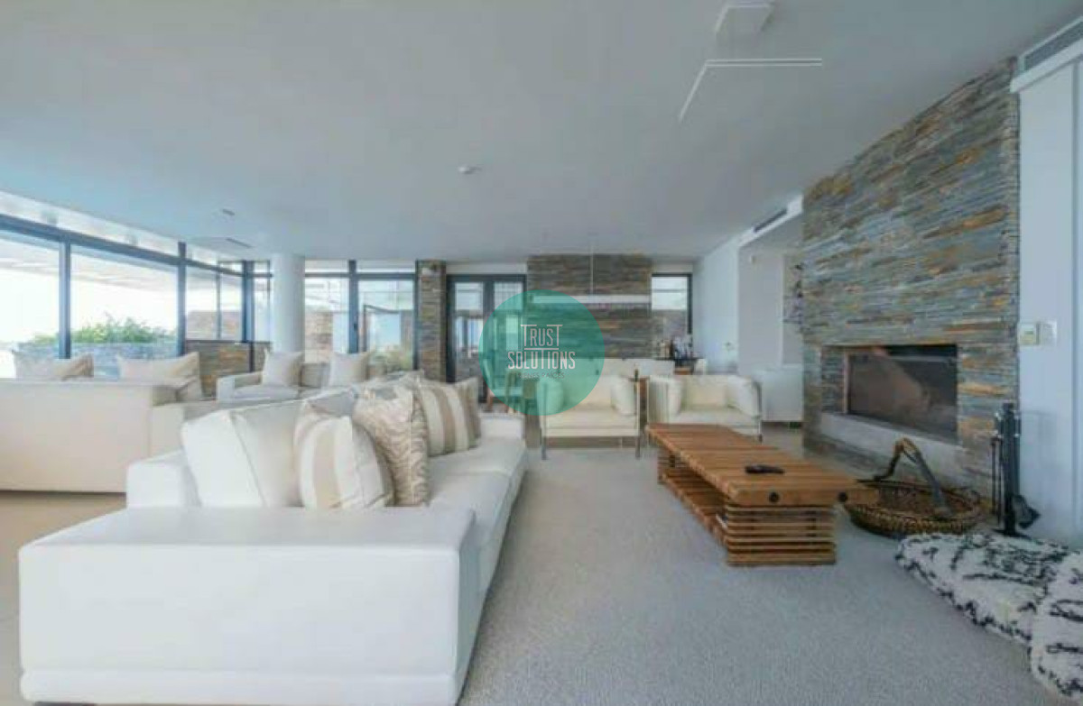 Apartamento ID.621 - Venta Exclusivo Penthouse frente al Puerto Punta 3 Suites Dep Serv Piscina y Parrillero 
