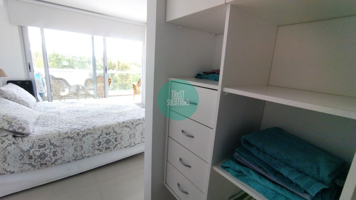Apartamento ID.436 - Alquiler Anual Apto 2D Brava Punta con Amenities 